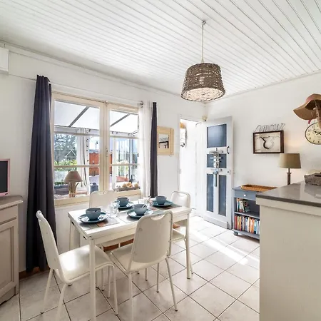 Les Hippocampes By Interhome Villa Hyeres